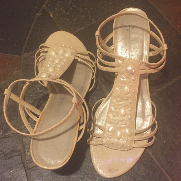 Shoes - Picture 7 of 7